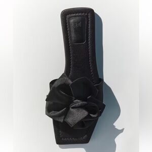 🌙 B158 H&M Black Satin Bow Slide Sandals